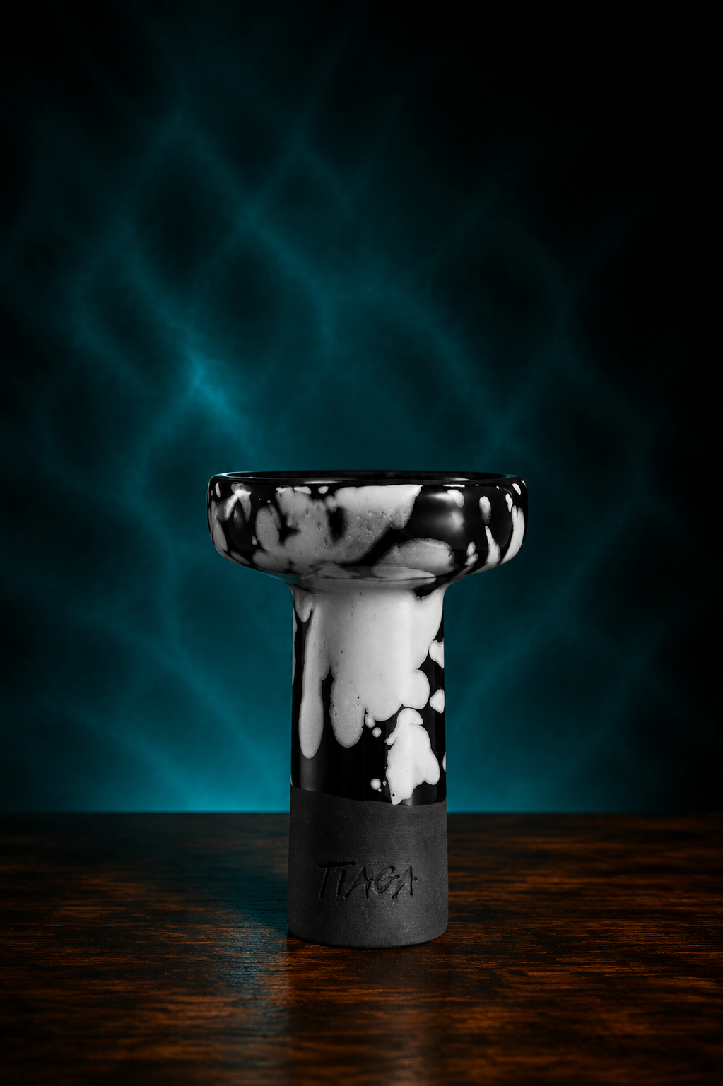 Чаша Tiaga Drops Black and White